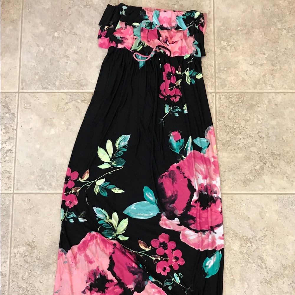 Floral Sleeveless Maxi Dress